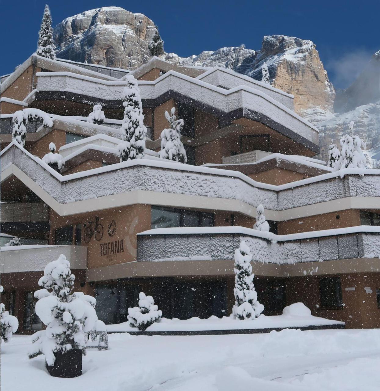 Hotel Tofana San Cassiano  Bagian luar foto